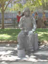 street_mime.jpg (388226 bytes)